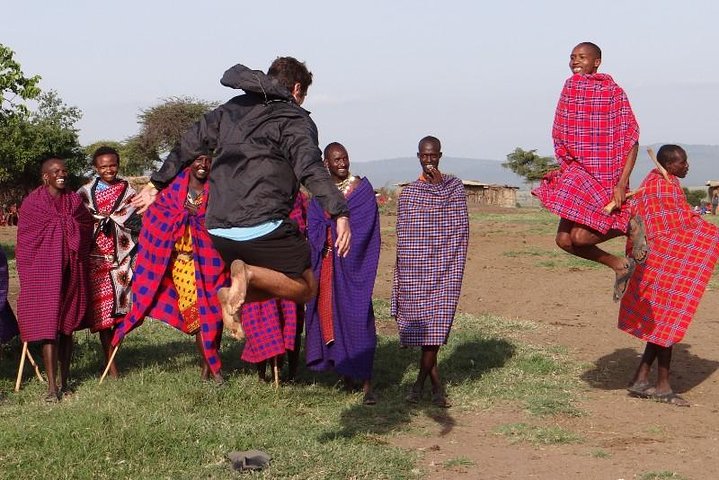 10-Day Kenya & Tanzania 4WD Safari Adventure