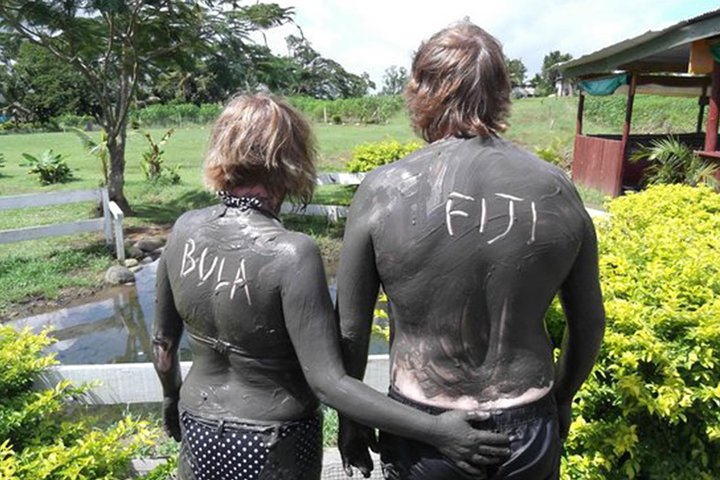 16 Lines Zipline, Cave and Mud Spa Combo Tour with Lunch in Fiji
