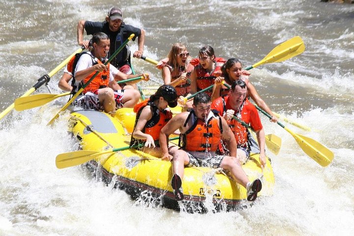 Glenwood Springs Half-Day Rafting Trip