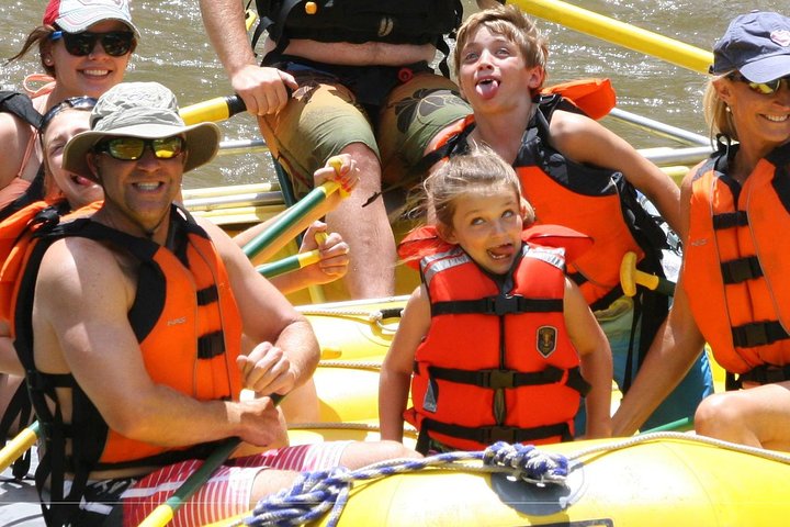 Glenwood Springs Short and Mild Rafting Trip