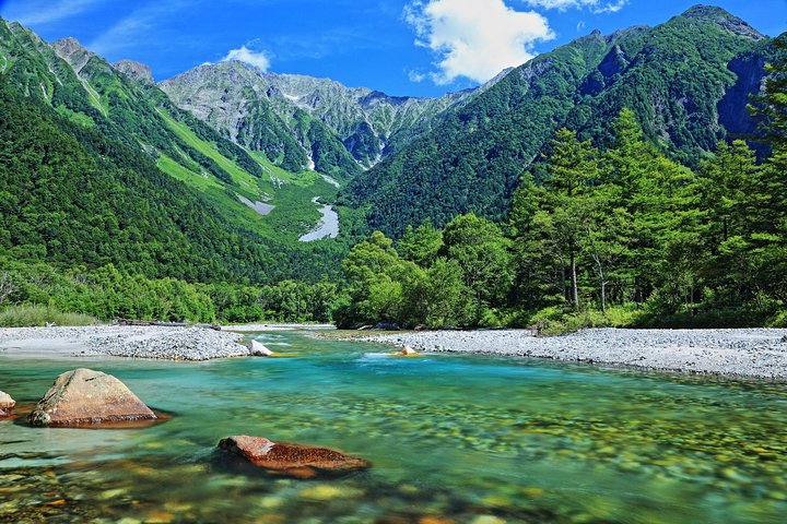 Kamikochi Mountain Day Trip from Tokyo