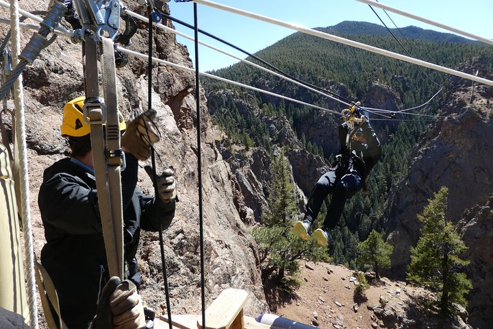 Signature Fins Course Scenic Zipline Tour