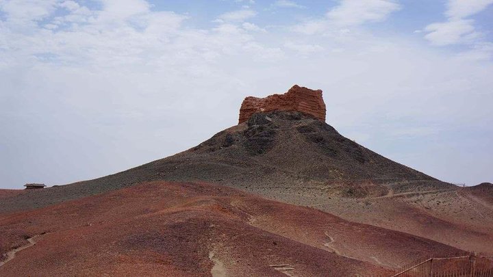 Private One Day Tour Western Thousand Buddha Grottoes and Sun Gate Pass Include Lunch