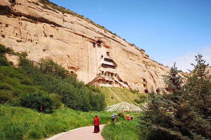 2-Day Zhangye Private Tour: Binggou Danxia, Zhangye Danxia Geo Park, Mati Temple Grottoes