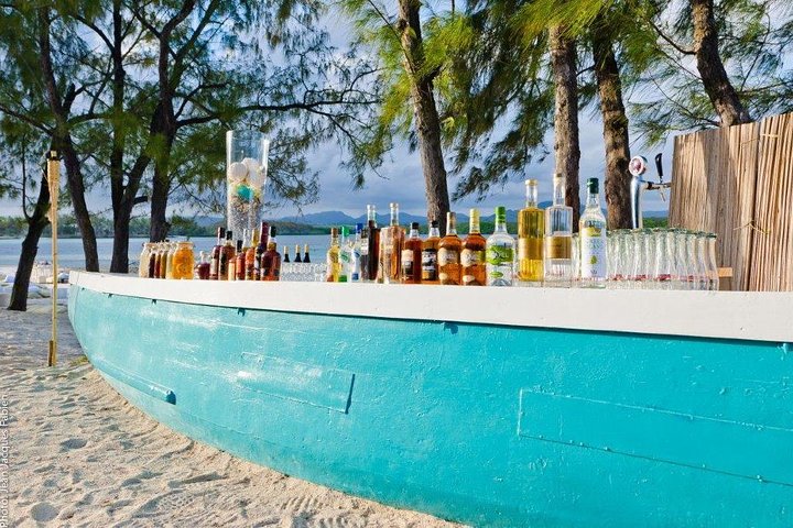 Full Day at Ile Des Deux Cocos