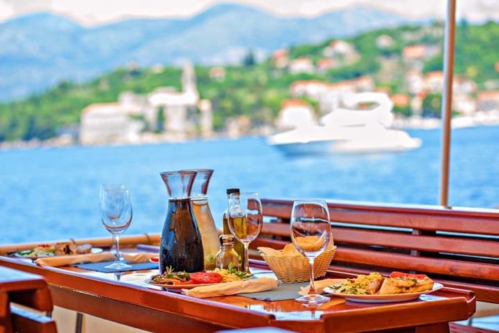 Full-Day Elaphite Islands Cruise from Dubrovnik with Lunch