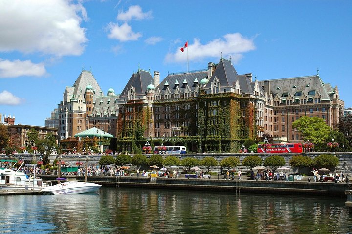 From Vancouver: Victoria, Butchart Gardens, & Gulf Islands Cruise