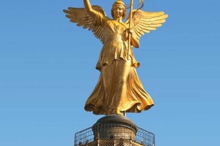 Warnemünde Shore Excursion: Private Tour of Berlin's World War II and Cold War Sites