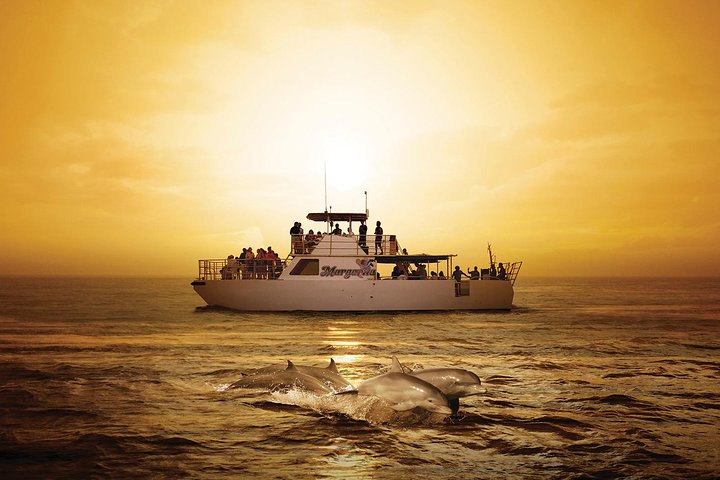 BIG Sunset Cruise - Dinner & Dolphin Watching in Guam