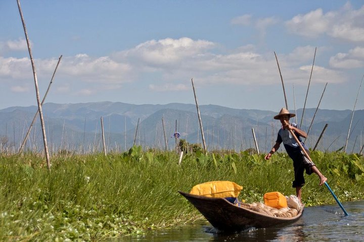 8-Night Myanmar Private Tour with Flights from Yangon