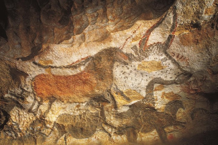 Lascaux IV Visit - Half Day Tour from Sarlat