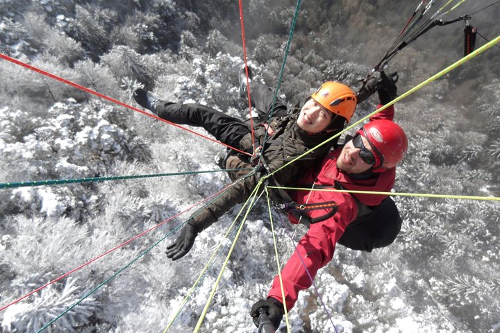 Interlaken Tandem Paragliding High Flight | Switzerland