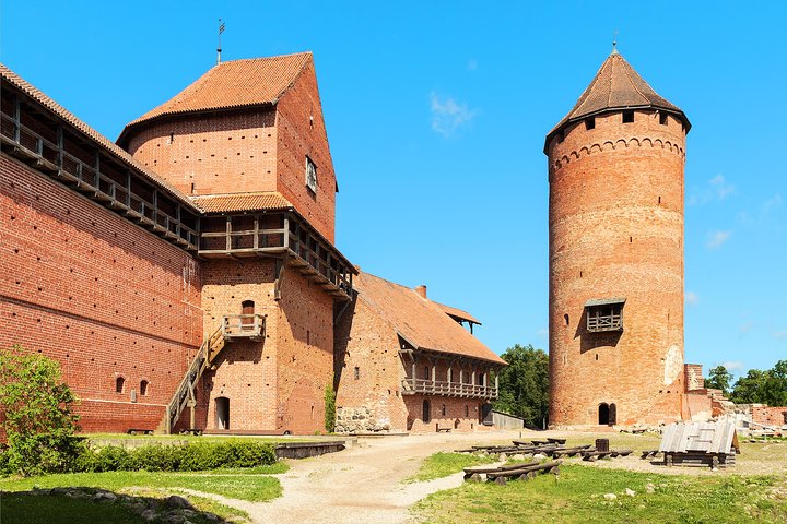 Full-Day Private Trip to Cesis, Sigulda and Turaida from Riga