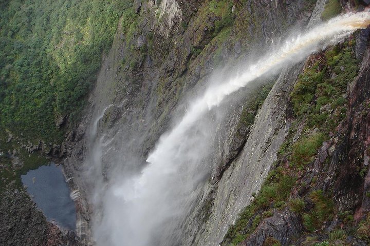 Tour Waterfall Fumaça
