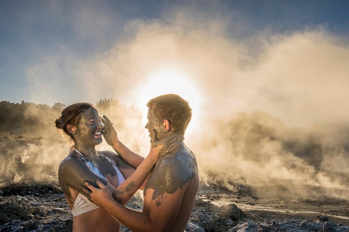 Hell's Gate Mud Bath & Spas