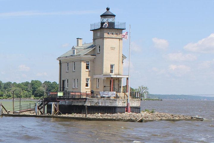Hudson River Sightseeing Cruise from Kingston