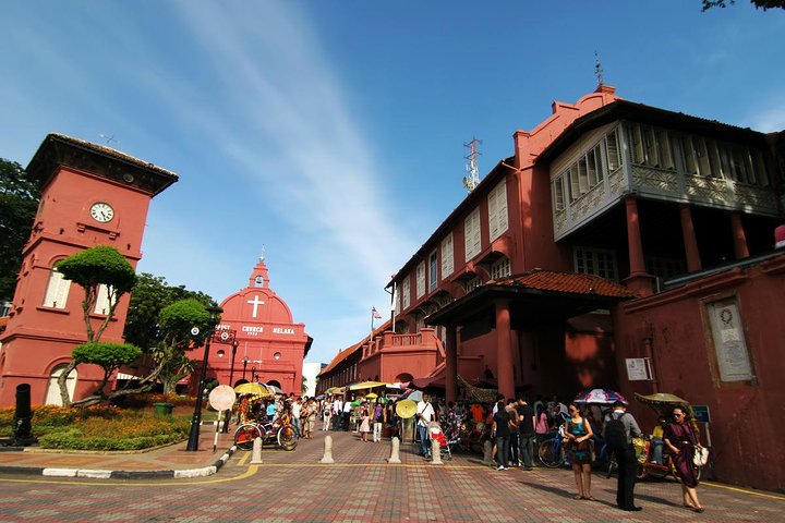 Malacca Shore Excursion with Tour Guide & Baba Nyonya Lunch