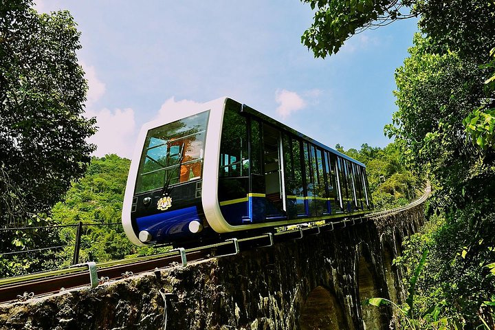 Penang Day Trip with Temple and Penang Hill Tickets (Fast Lane)