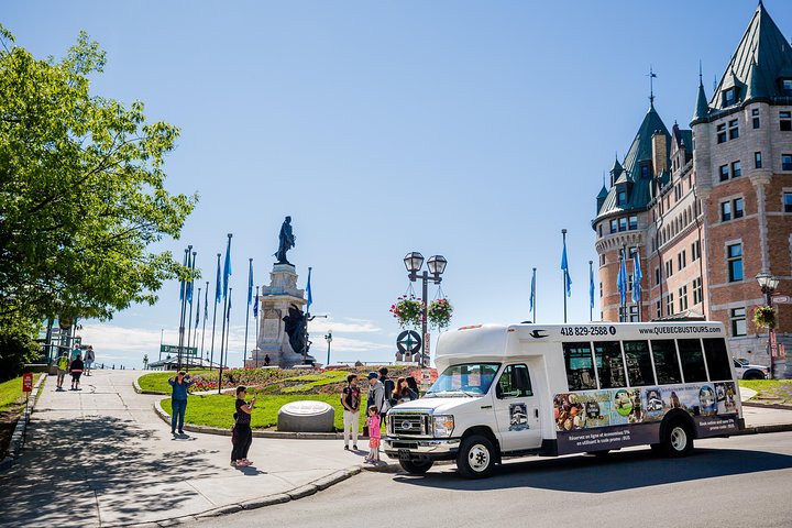 Group Excursion of Quebec City and Montmorency Falls