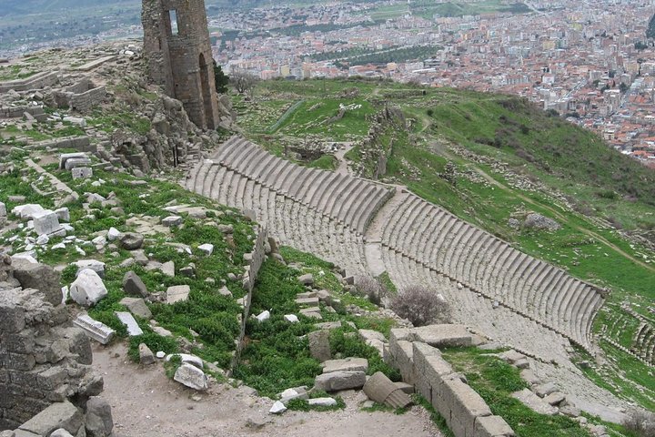 Pergamum Acropolis and Asclepion Tour from Dikili Port with Private Guide