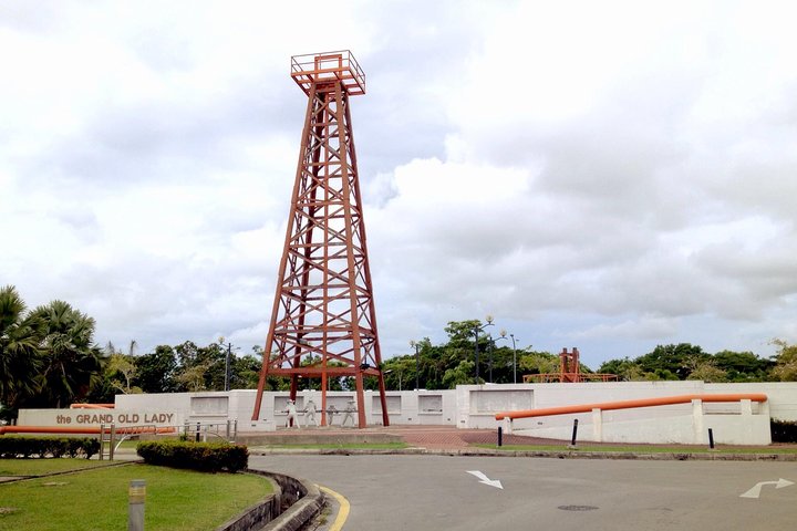 Half-Day Sightseeing Tour of Miri City
