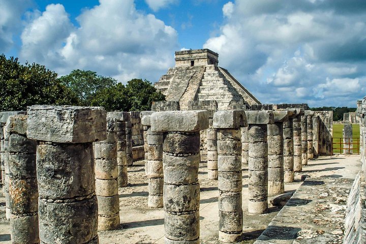Chichen Itza, Cenote & Valladolid Tour with Tequila and Lunch