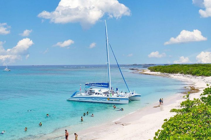 Icacos Island Catamaran Day Sail from Fajardo