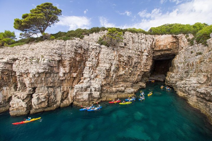 Dubrovnik Sea Kayaking Tour of Lokrum Island and Betina Cave