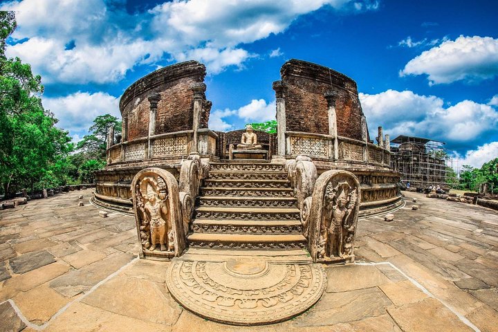 Day Excursion To Ancient City Polonnaruwa From Negombo