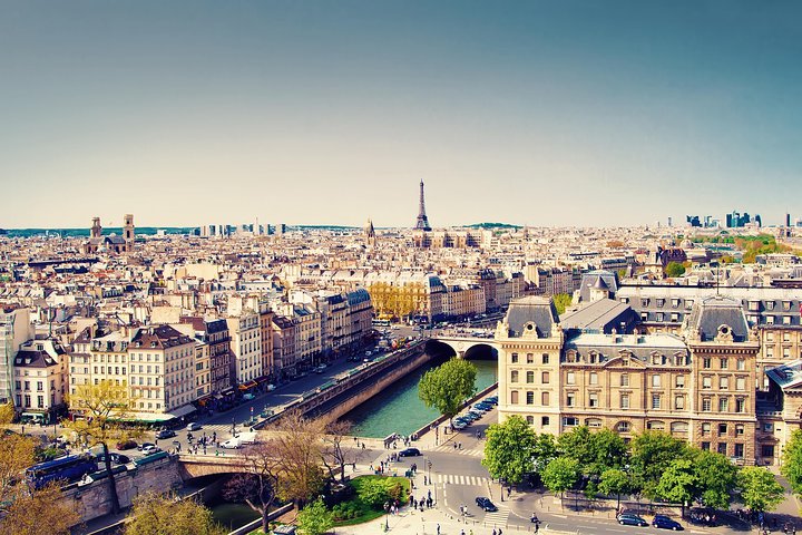 Paris Day Trip from Disneyland Including Hop-On Hop-Off City Tour