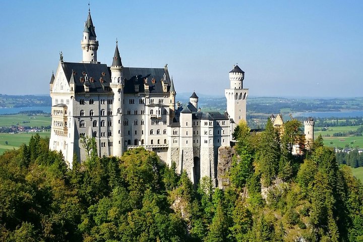Munich: Neuschwanstein by Bus inc. Oberammergau OR Alpine Coaster