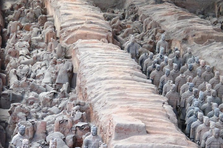 Customized Private Day Tour:Terracotta Army&Xi'an(Entry fee excl)