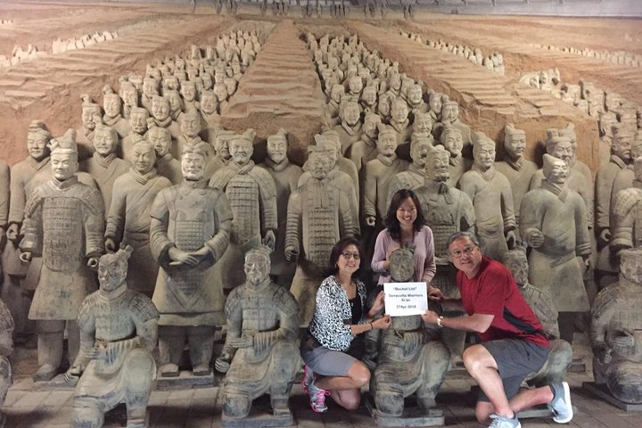 Customized Private Day Tour:Terracotta Army&Xi'an(Entry fee excl)