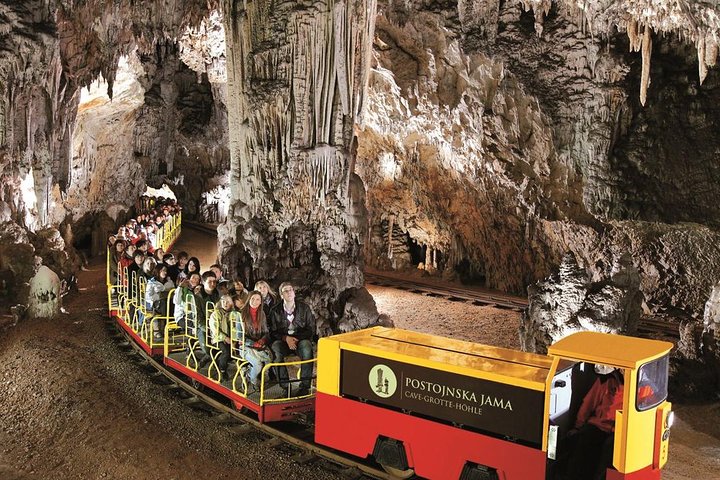 Slovenia in One Day: Small-Group Bled, Postojna Cave & Predjama