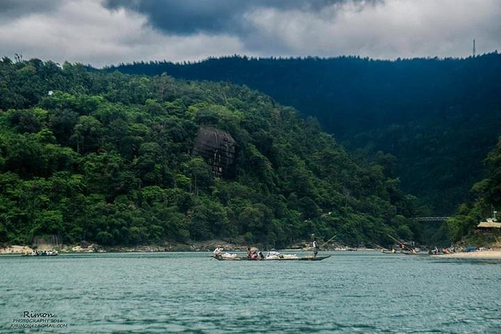 Private Tour: Sylhet Full-Day Tour of Jaflong and Lalakhal