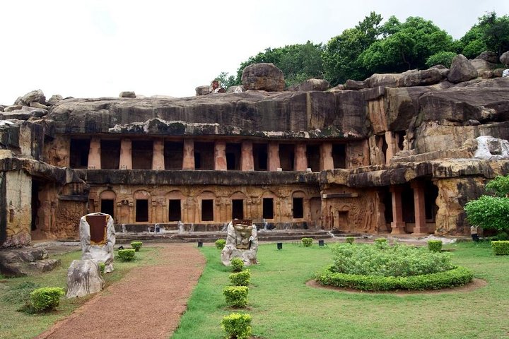 Private Full-Day Tour of Sanchi and Udayagiri from Bhopal