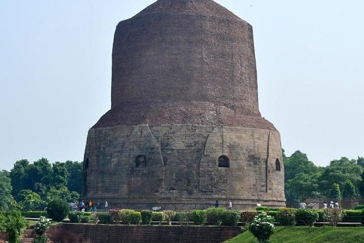 Varanasi Morning Boat Ride & Sarnath Guided Tour