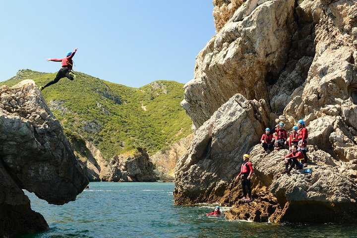 Sesimbra - Coasteering in Arrabida Natural Park (Lisbon region)