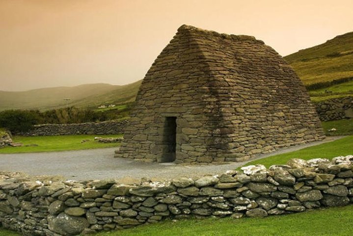Private Tour: Dingle Peninsula from Kerry. Waterville, Tralee etc