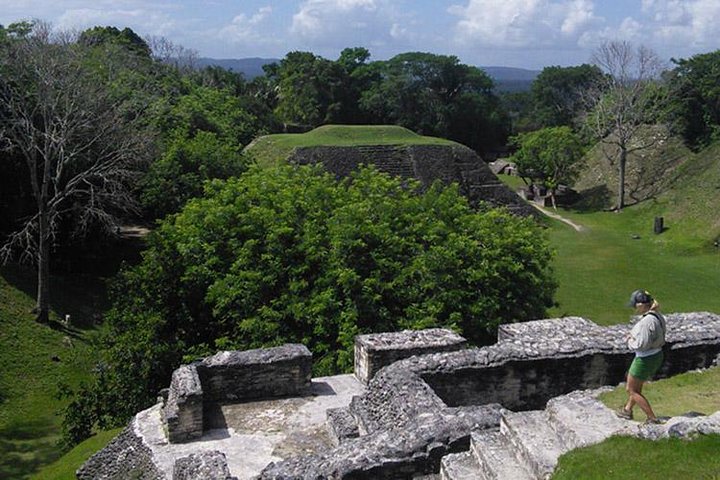 Xunantunich Mayan Ruins Tour from San Ignacio