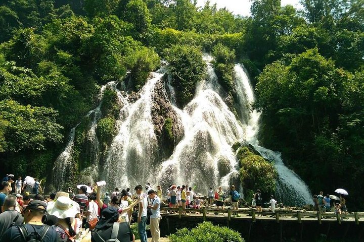 Private 5-Day Guizhou Tour Including Huangguoshu Waterfall And Xijiang