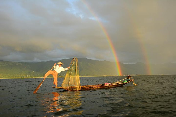 Inle Lake Full-Day Tour with Boat Trip and Lunch