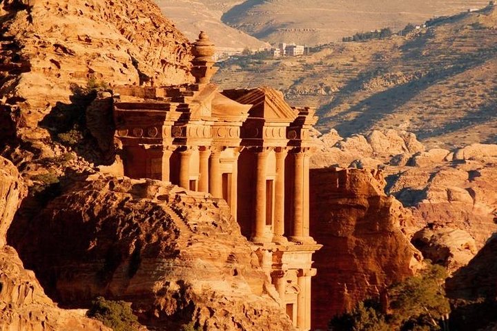 Petra Private Tour from the Dead Sea with Monastery and Lunch
