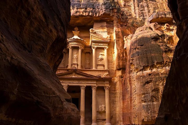 Private Full-Day Petra Tour with Lunch from the Dead Sea
