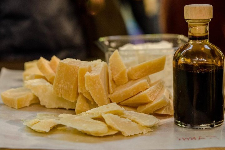 Modena Food Tour with Exclusive Balsamic Vinegar Acetaia Visit