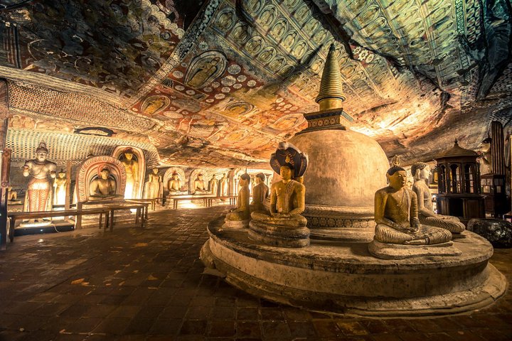 Private Day Trip to Sigiriya & Dambulla from Kandy – Aaliya Tours