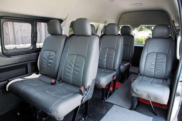 Private Hiace Hire in Kansai Area Osaka English Speaking Driver