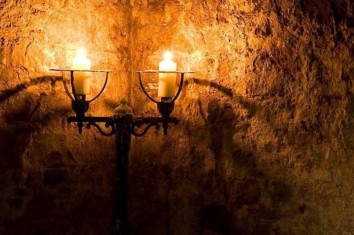 Underground Vaults Walking Tour in Edinburgh Old Town