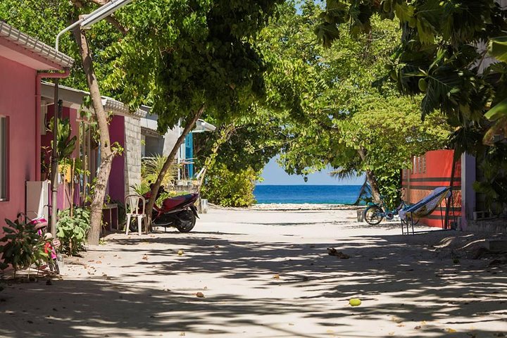 Multi-Day Maldives Island Hopping Tour