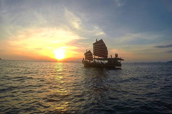 Krabi 4 Island Sunset Snorkeling Cruise + Bioluminescent Swim